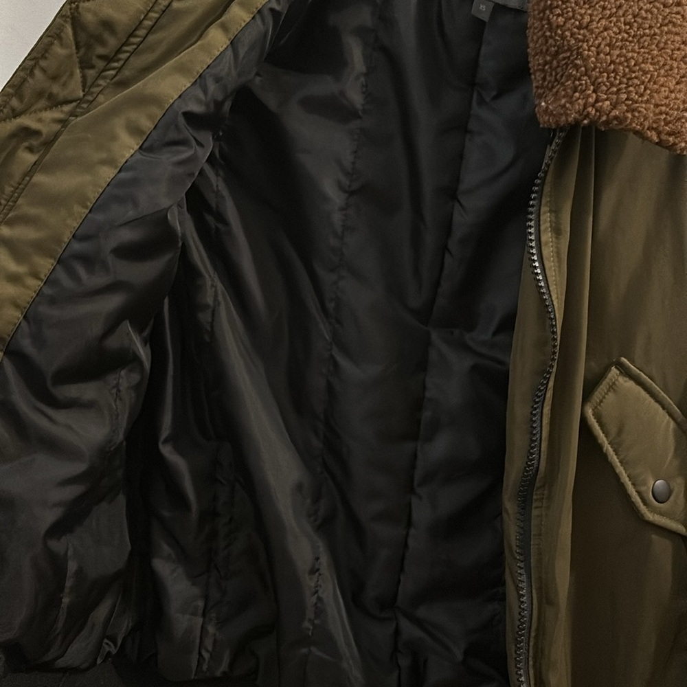 ASOS bomber jacket - Picture 3 of 9